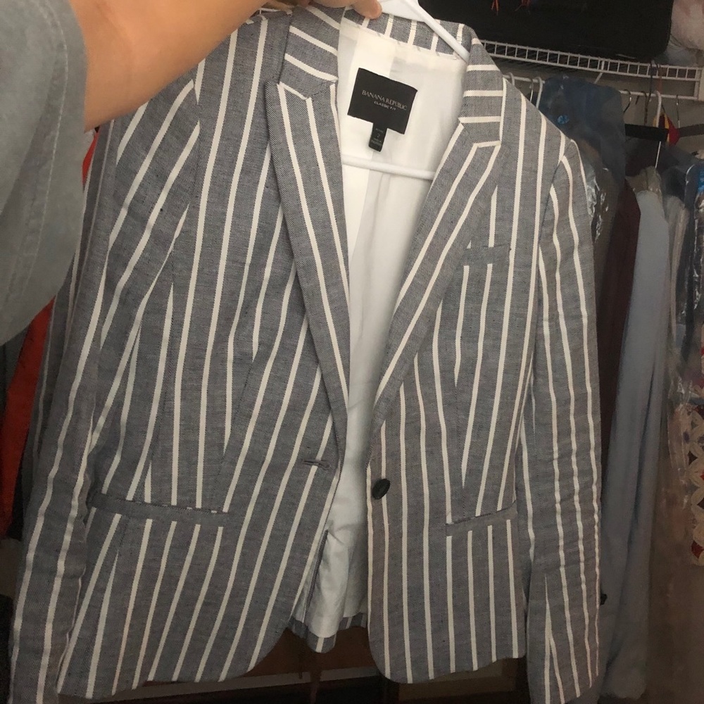 Banana republic grey/blue striped blazer! Petite 2